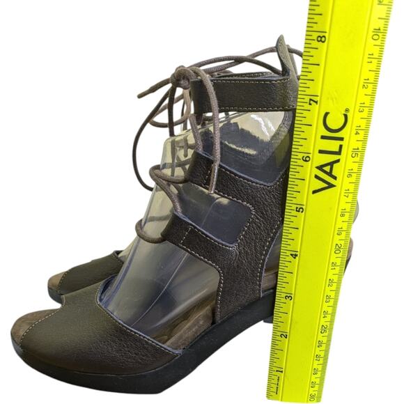 Archer Lace Up Peep Toe Block Heel Sandals Brown Leather Size 38 US 7.5 France - Picture 6 of 13